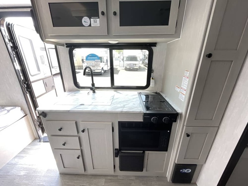 Coachmen Apex Nano 194BHS