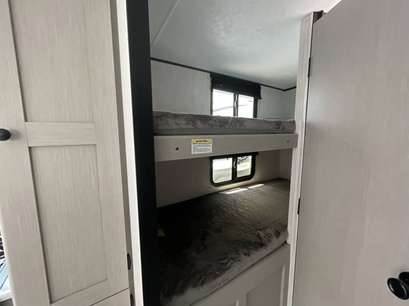 Coachmen Apex Nano 194BHS