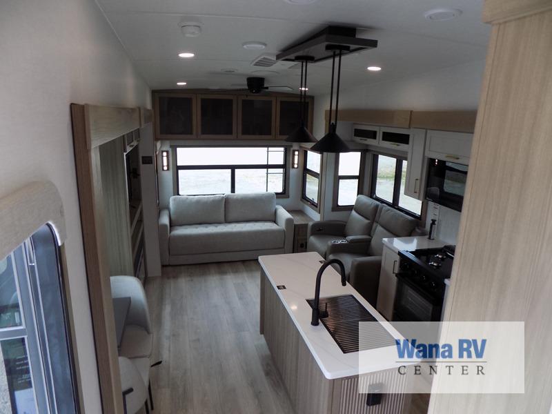 FOREST RIVER ROCKWOOD SIGNATURE R372RL
