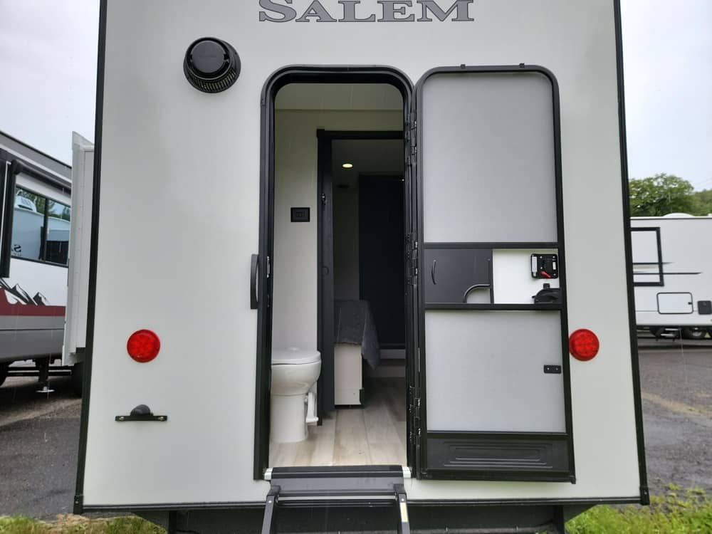 FOREST RIVER SALEM HEMISPHERE ELITE 376FAM