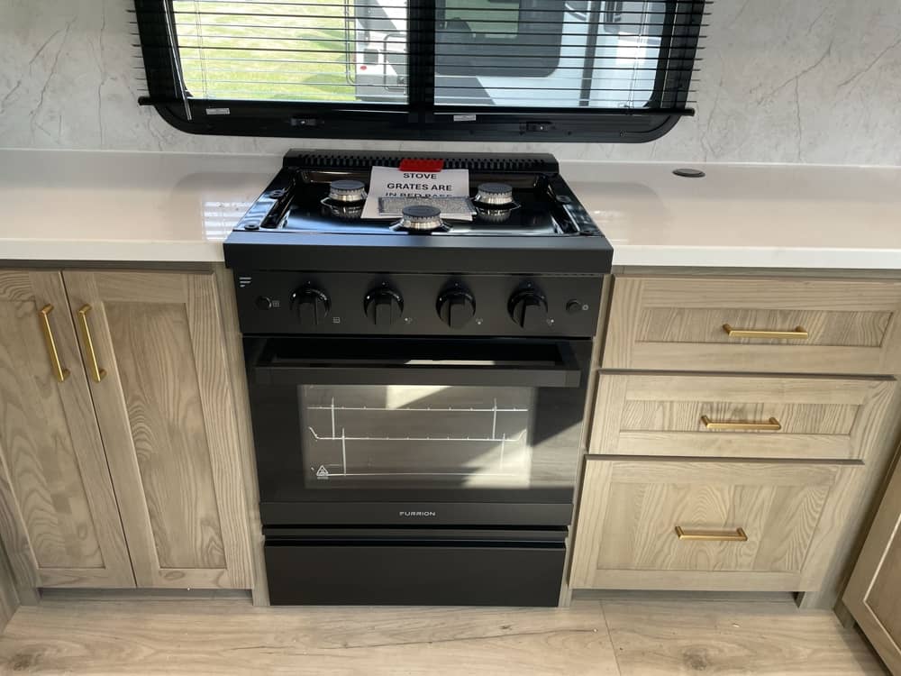 FOREST RIVER ROCKWOOD SIGNATURE 404SRK