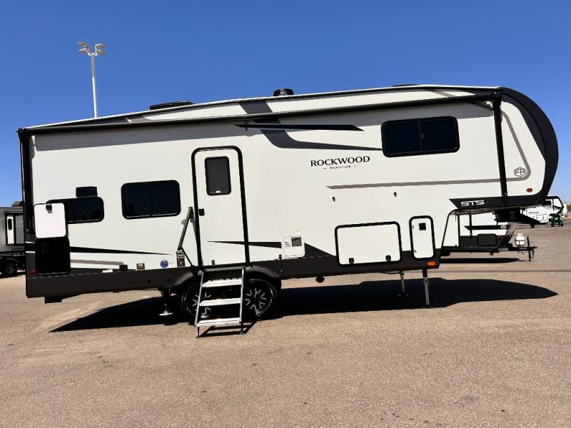 FOREST RIVER ROCKWOOD SIGNATURE 281SRK