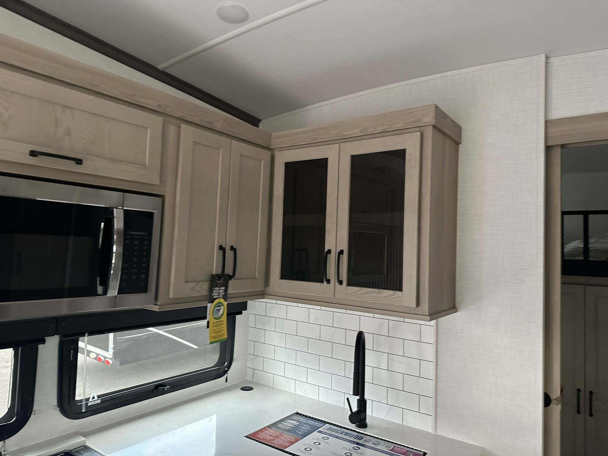 FOREST RIVER ROCKWOOD 374BH