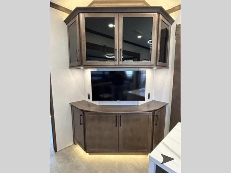 FOREST RIVER RIVERSTONE 442MC