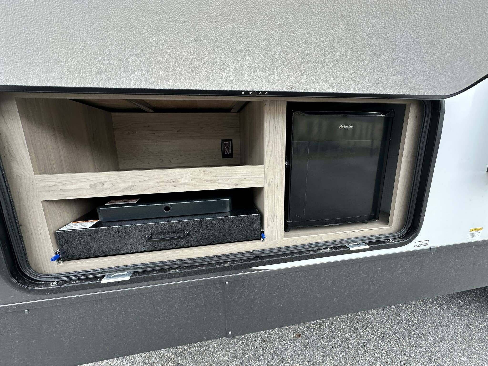 FOREST RIVER ROCKWOOD 374BH