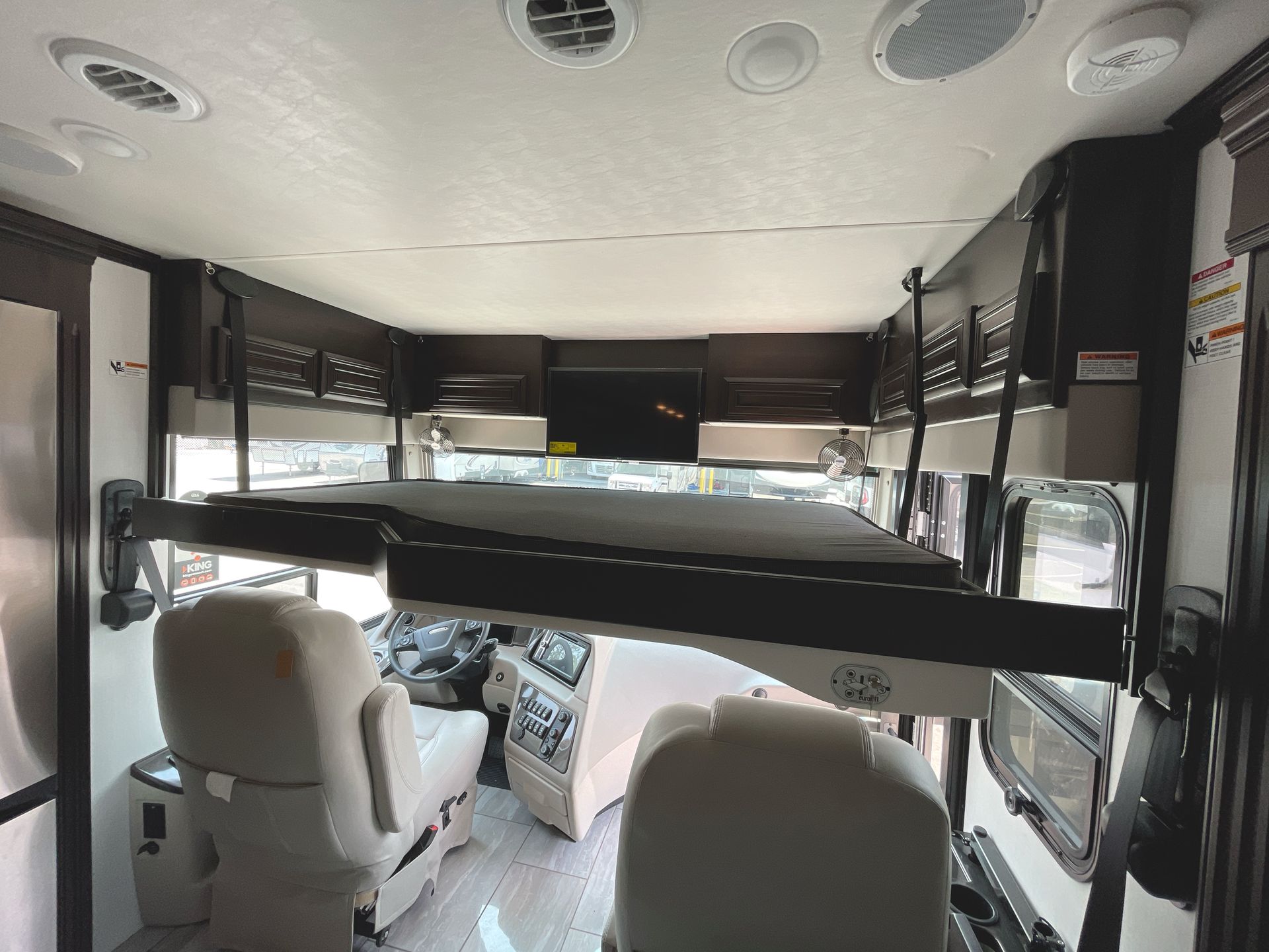 Forest River Berkshire XLT 45A