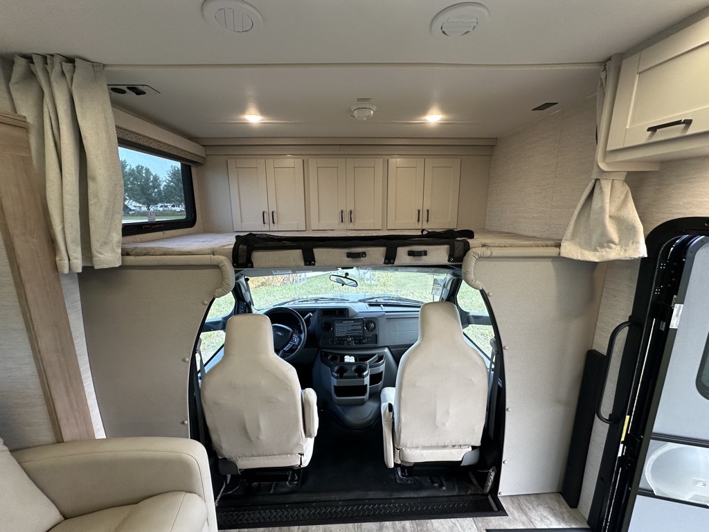 Gulf Stream Conquest 6320