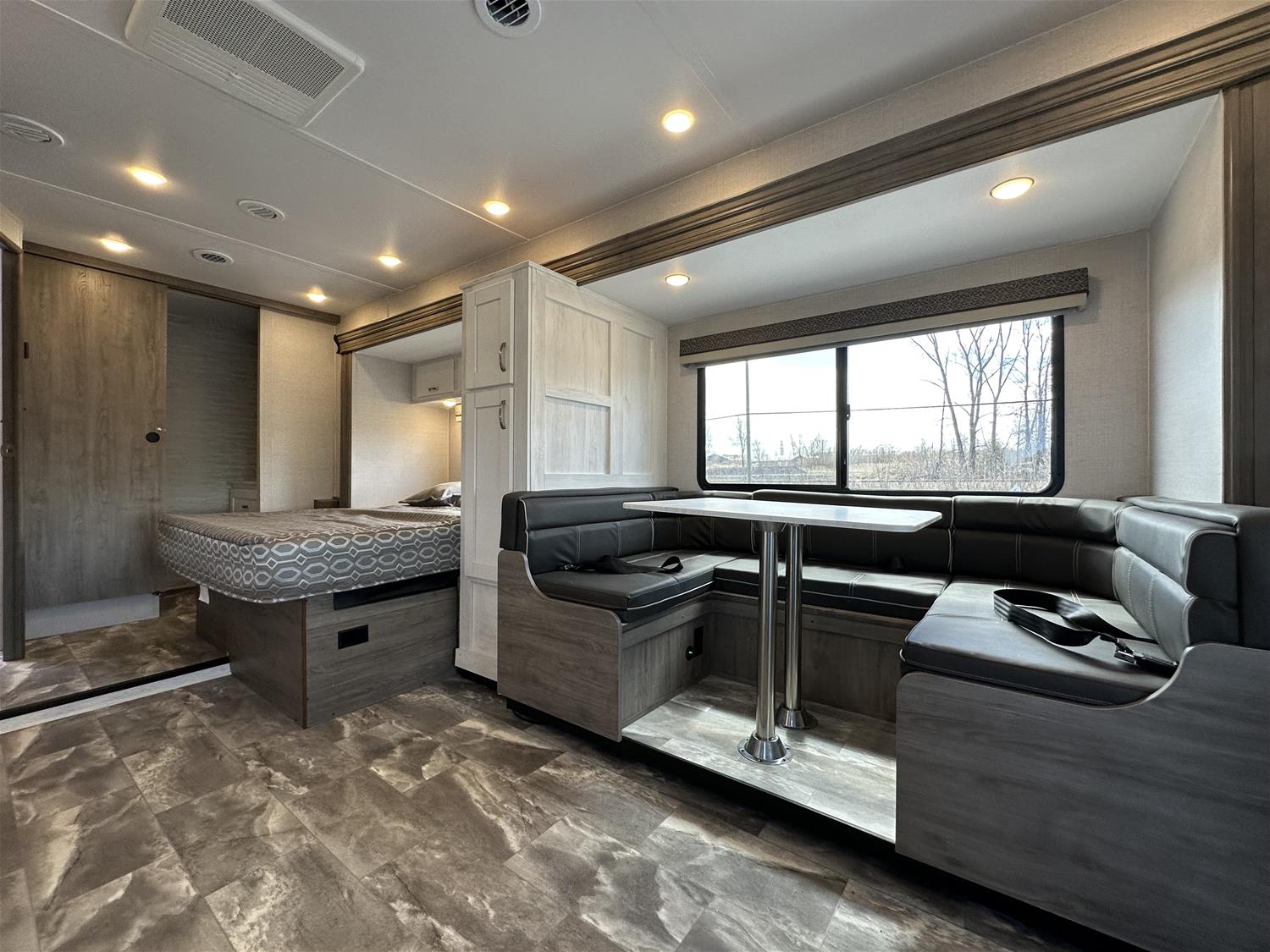 GULF STREAM CONQUEST 6250