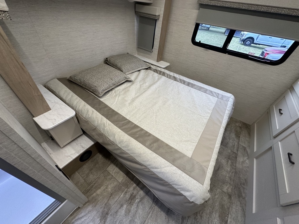 Gulf Stream Conquest 6320