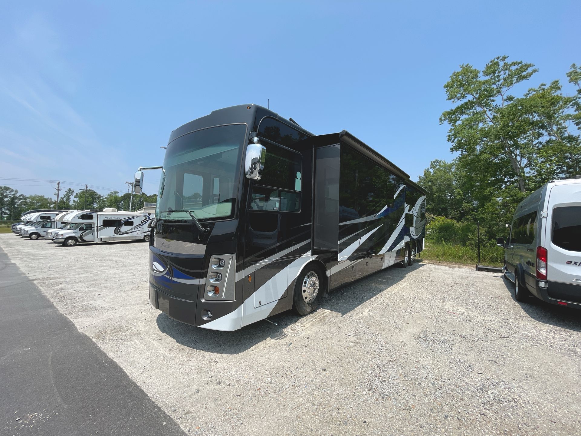 Forest River Berkshire XLT 45A