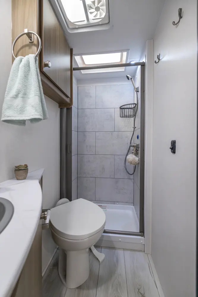 COACHMEN FREELANDER 23FS