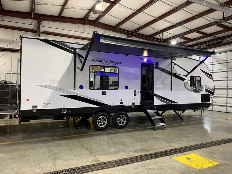 FOREST RIVER WOLF PACK 23PACK15