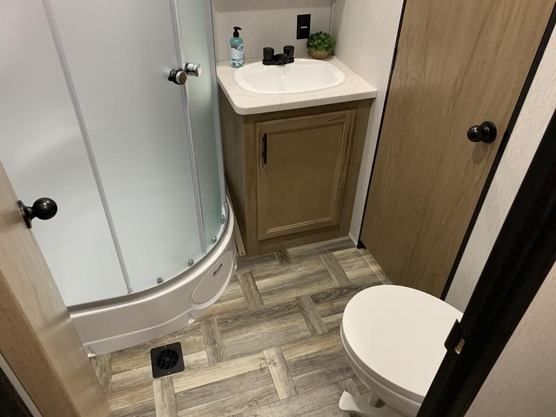 FOREST RIVER WOLF PACK 23PACK15