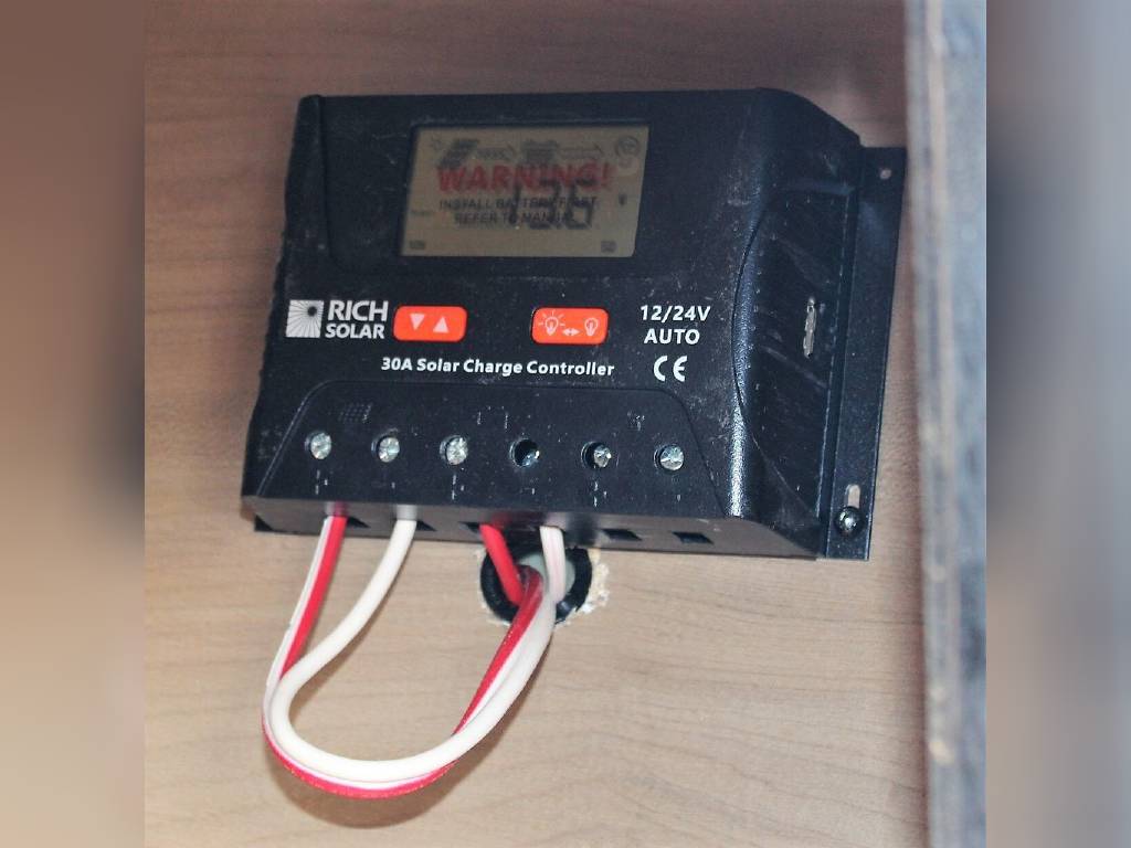 FOREST RIVER WOLF PACK 24GOLD14