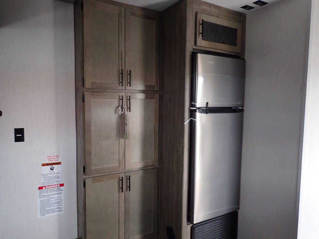 FOREST RIVER WOLF PACK 22GOLD13