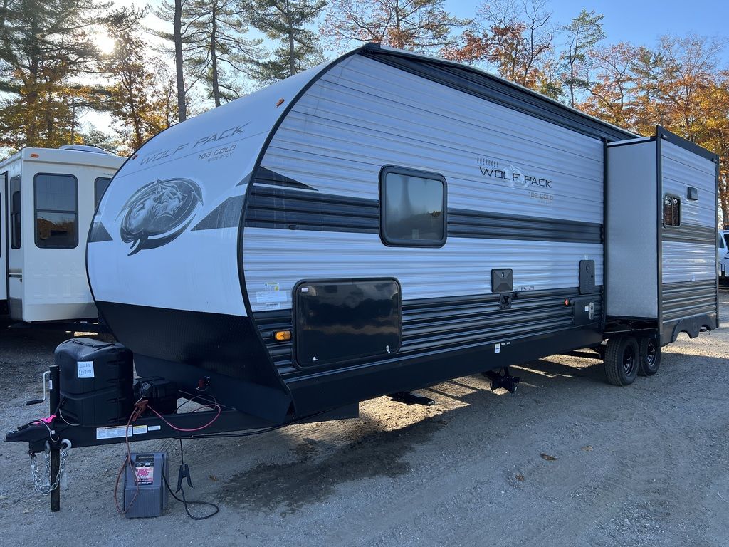 FOREST RIVER WOLF PACK 23GOLD15