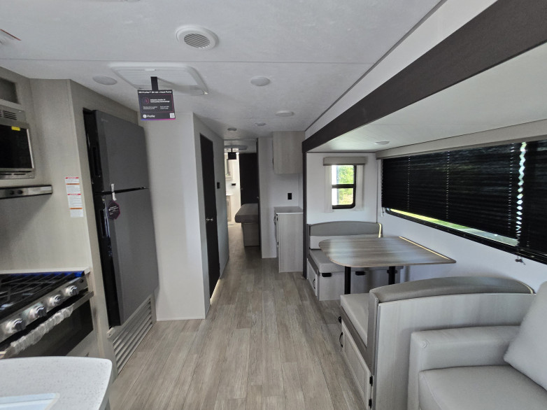 COACHMEN CATALINA LEGACY EDITION 333DBDSCK