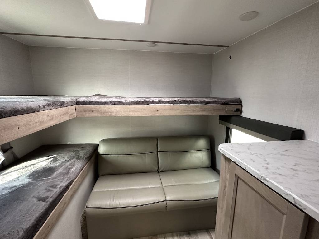Gulf Stream Ameri-Lite 274QB
