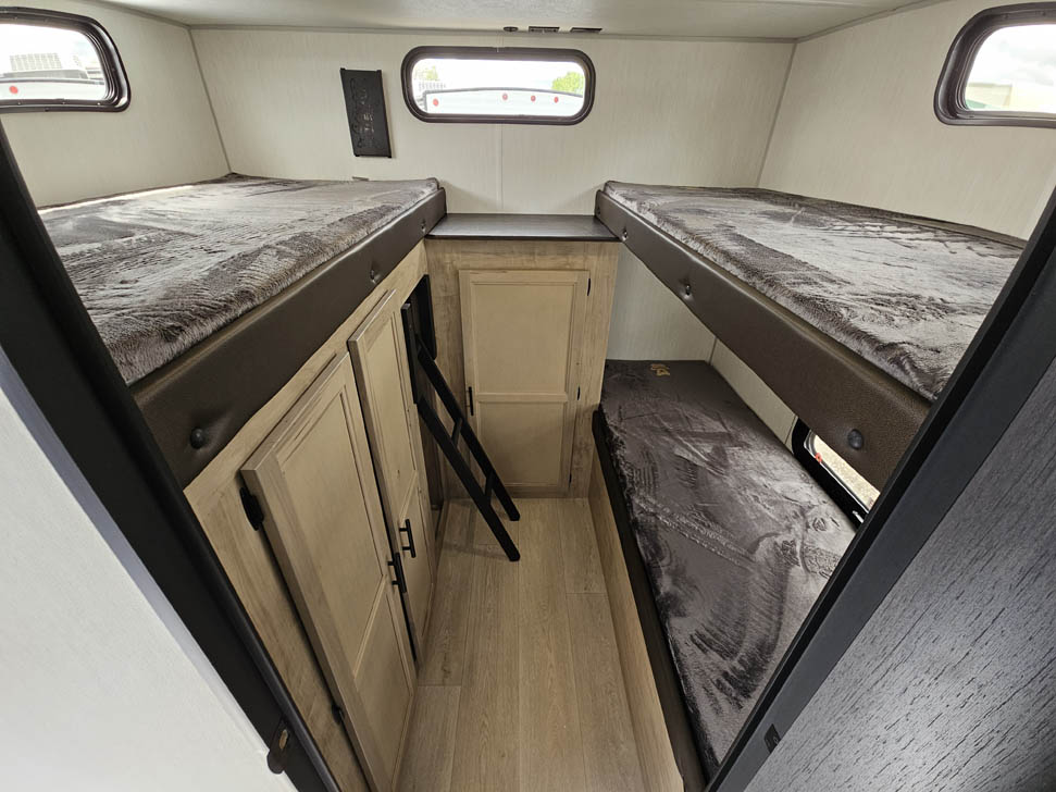 CHEROKEE GREY WOLF 29TE