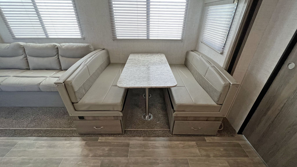 GULF STREAM ENVISION 28CRB