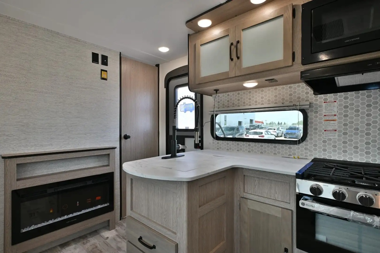 Gulf Stream Coach Ameri-lite 279BH