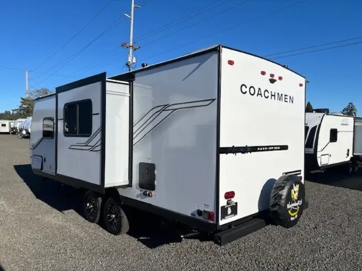 COACHMNE APEX ULTRA LITE 224RBS