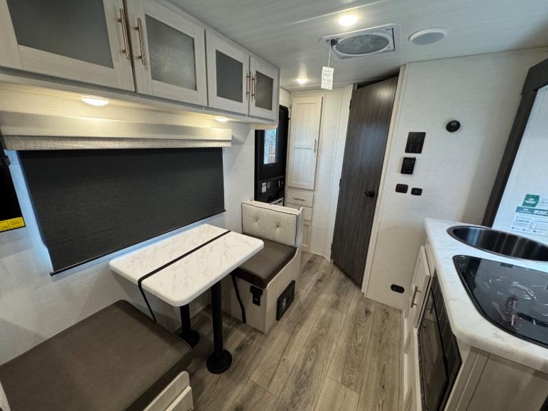 FOREST RIVER R-POD 180