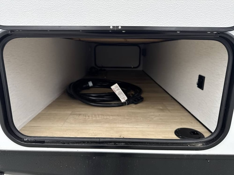 COACHMEN APEX ULTRA LITE 24RBX