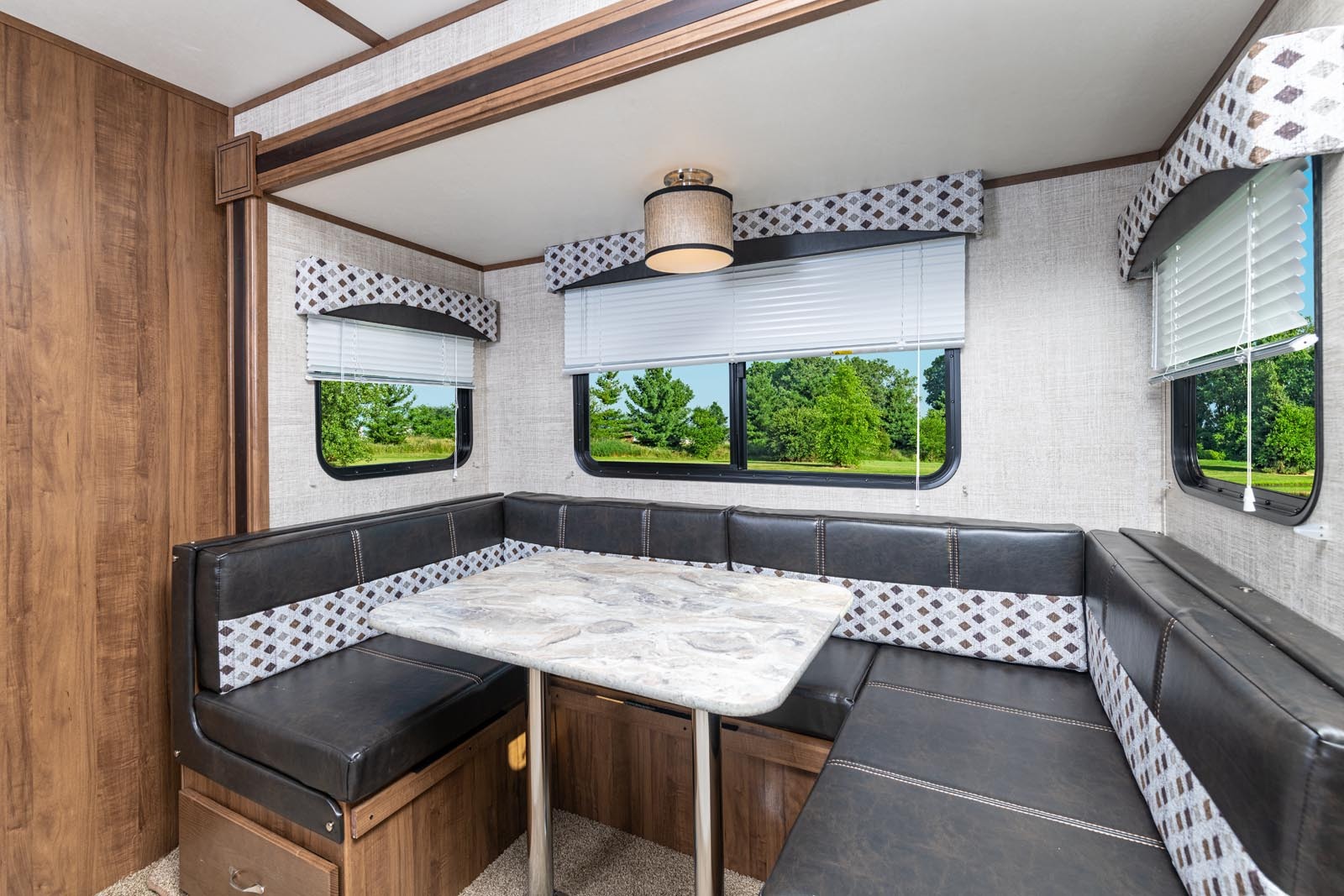 GULF STREAM ENVISION 24RBS