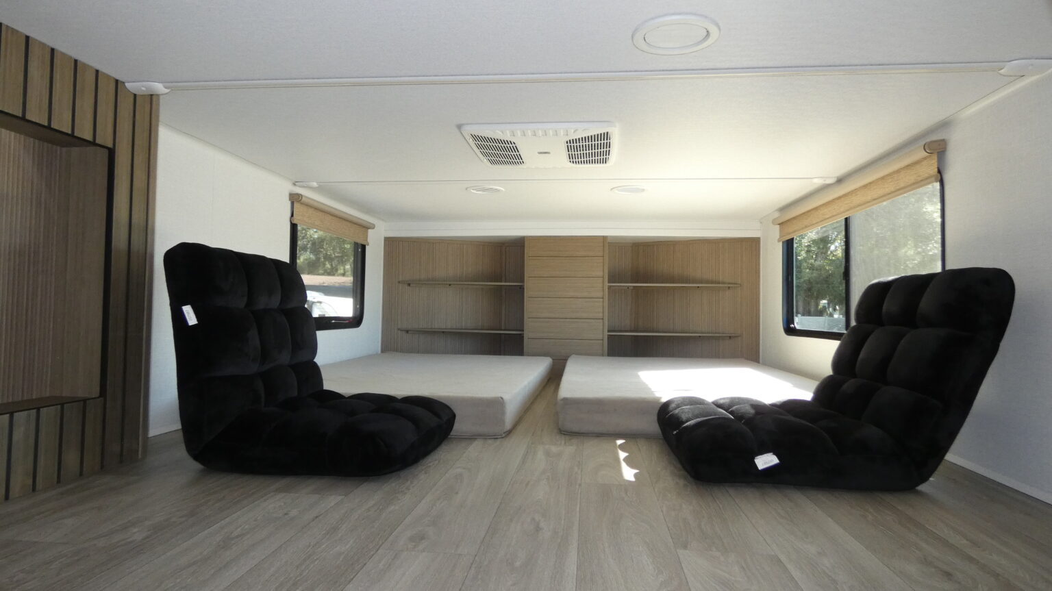 FOREST RIVER SALEM VILLA 40ZZZ