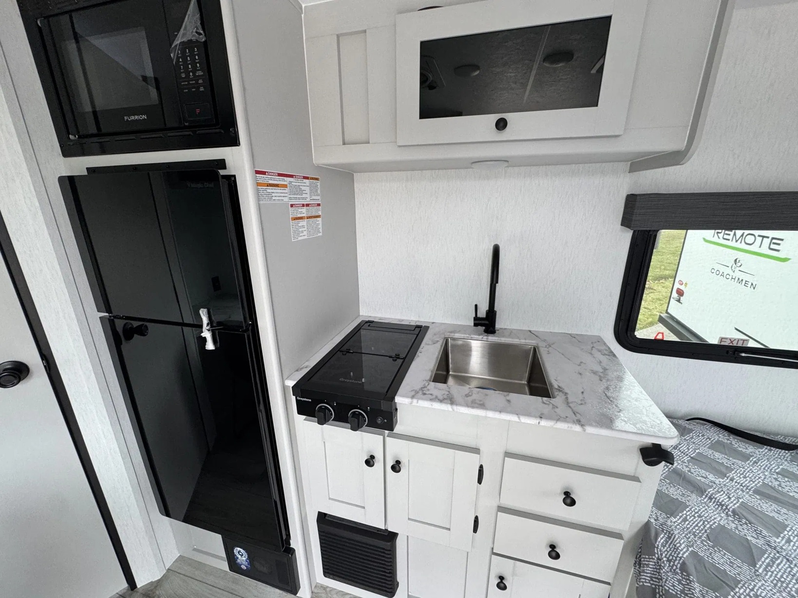 COACHMEN REMOTE 12R