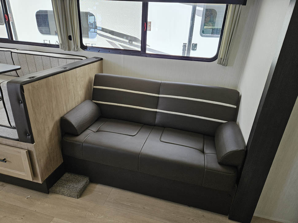 CHEROKEE GREY WOLF 29TE