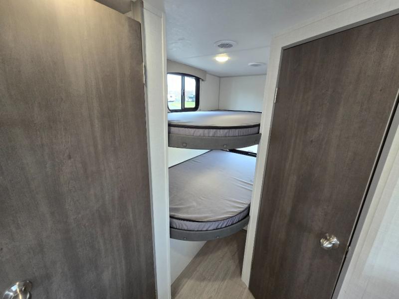 COACHMEN CLIPPER 6K 262DBS