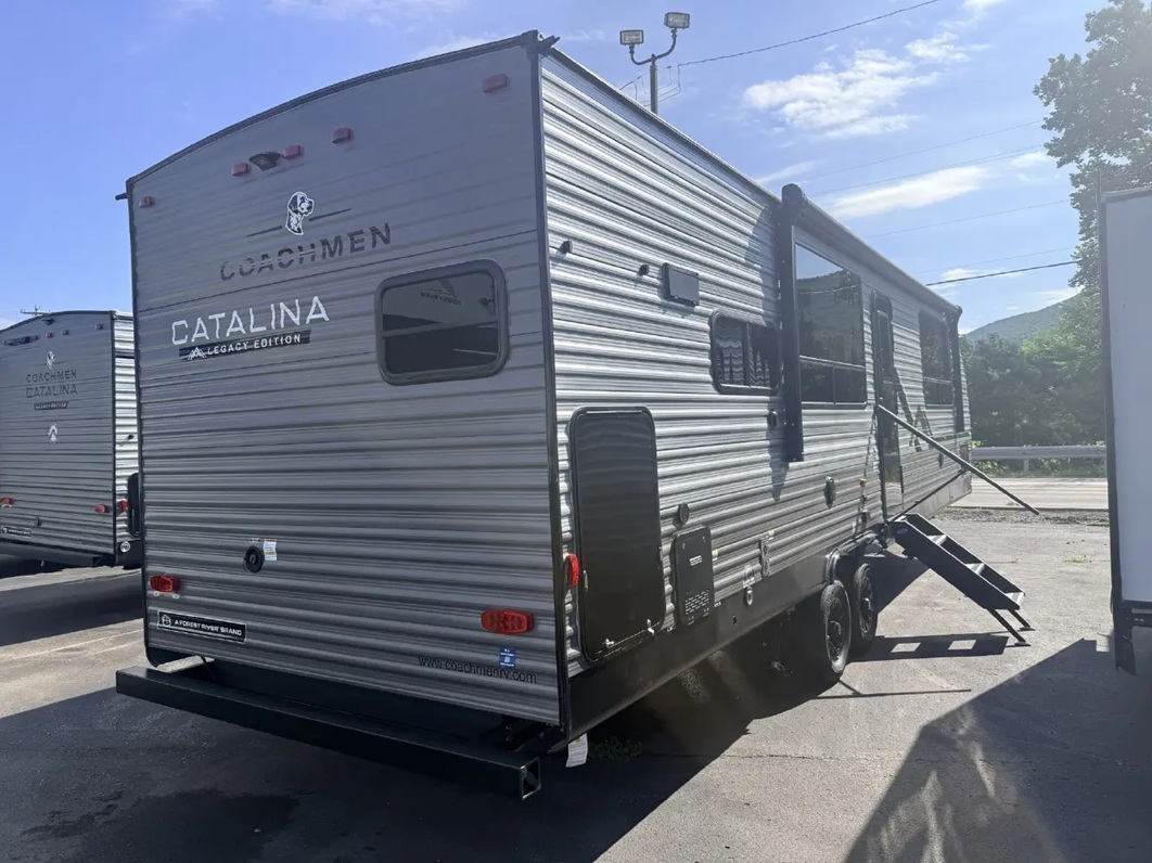 Coachmen CATALINA LEGACY EDITION 303RKDS