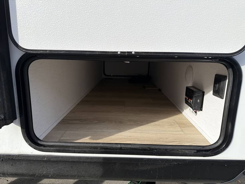 Coachmen Apex Nano 208BHS