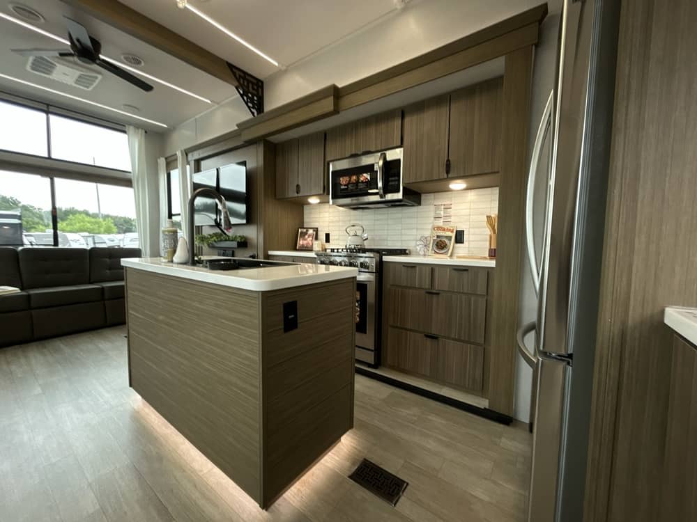 FOREST RIVER Salem Grand Villa 42DL