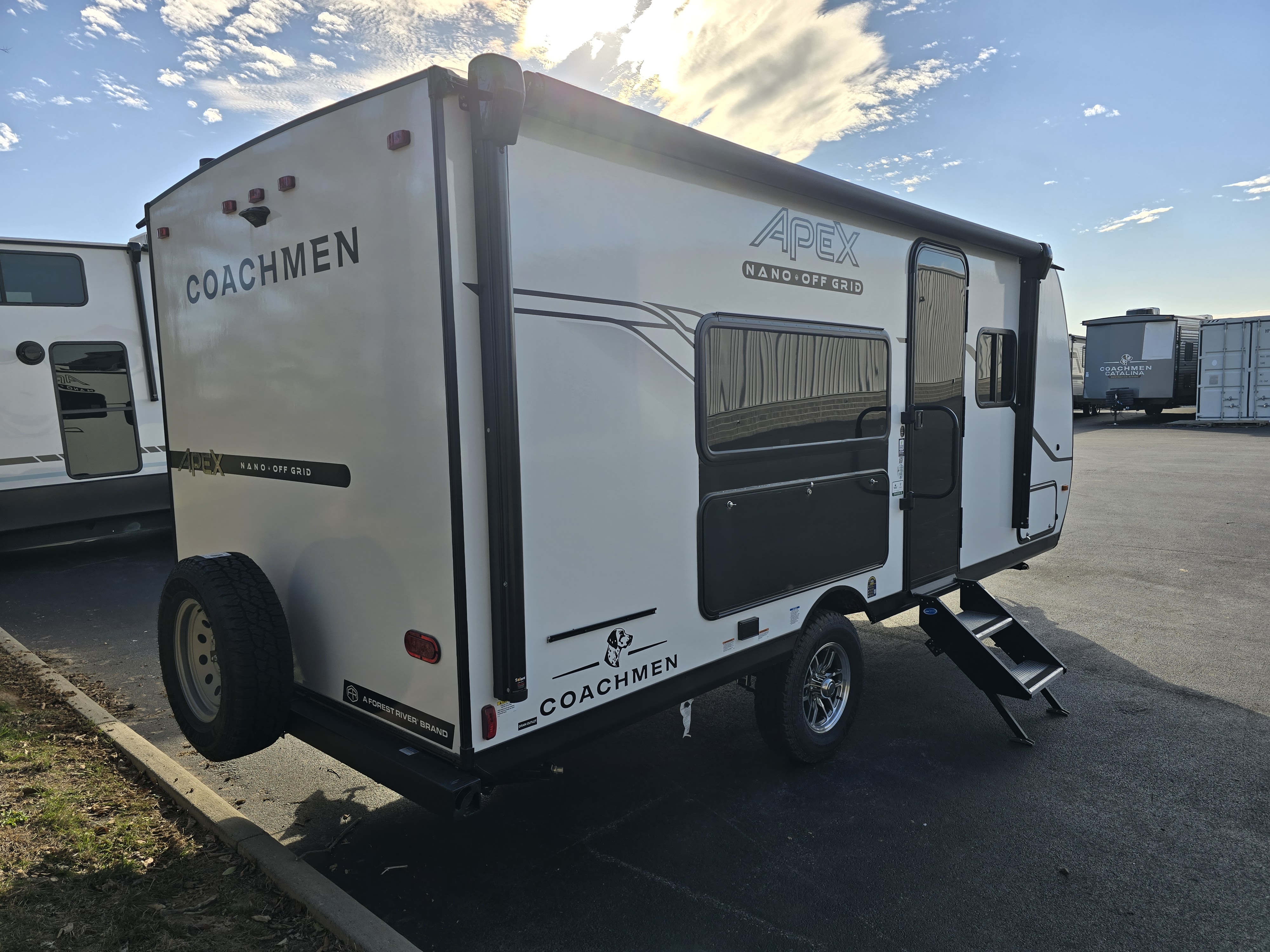 COACHMEN APEX NANO 181RB
