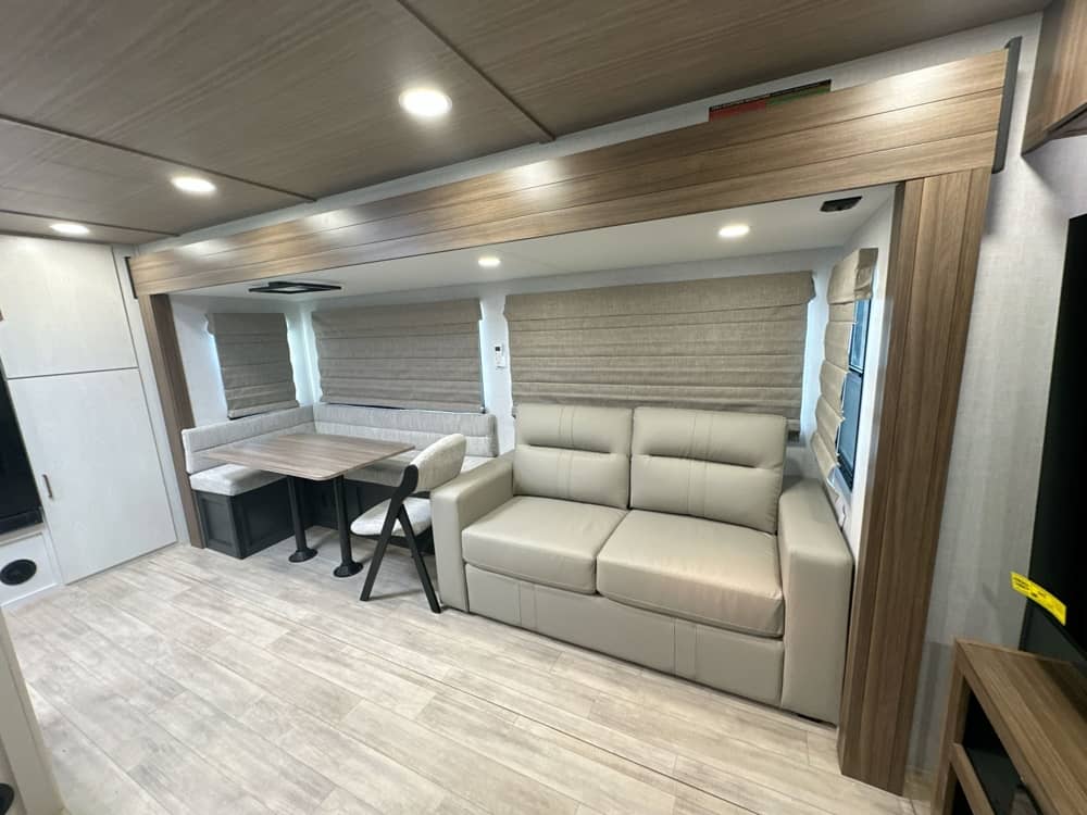 FOREST RIVER VIBE 2600RK