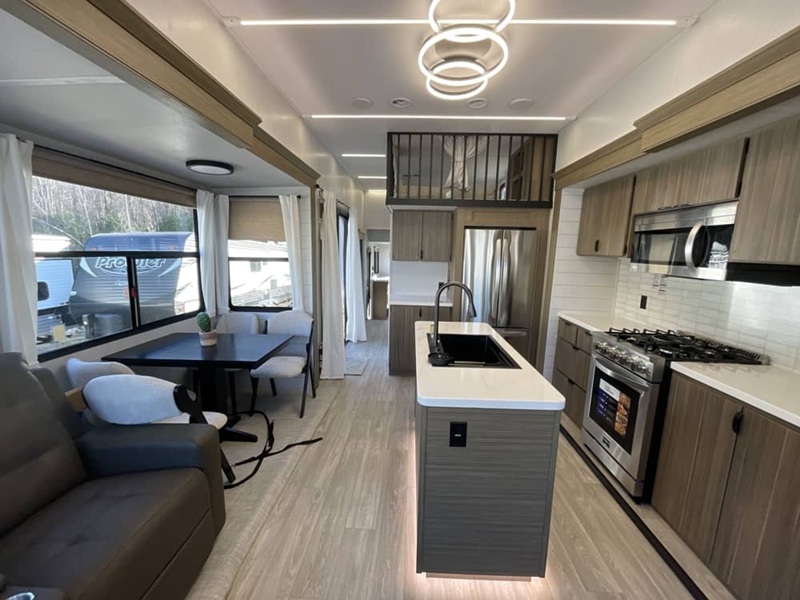 FOREST RIVER SALEM GRAND VILLA 42FLDL