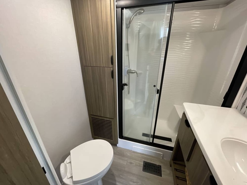FOREST RIVER SALEM GRAND VILLA 42FLDL