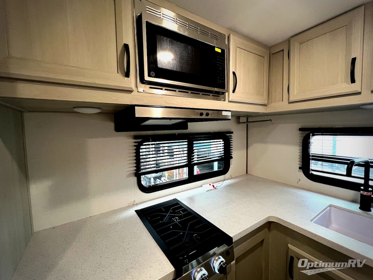 COACHMEN CATALINA SUMMIT SERIES 194RBS