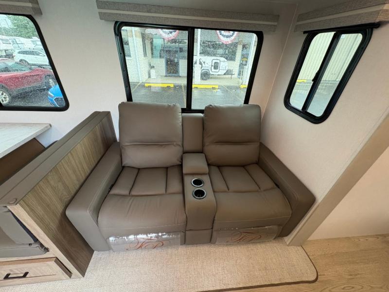 COACHMEN FREEDOM EXPRESS ULTRA LITE 320BHDS
