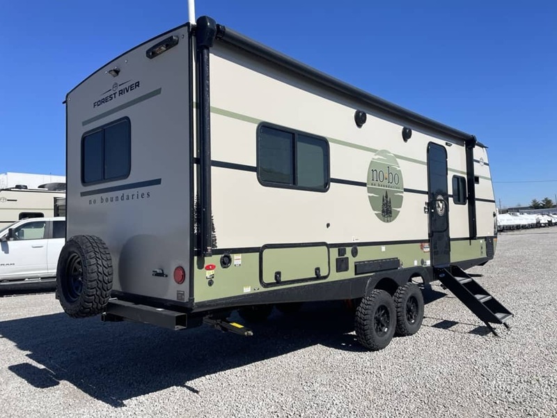 FOREST RIVER NO BOUNDARIES 20.5