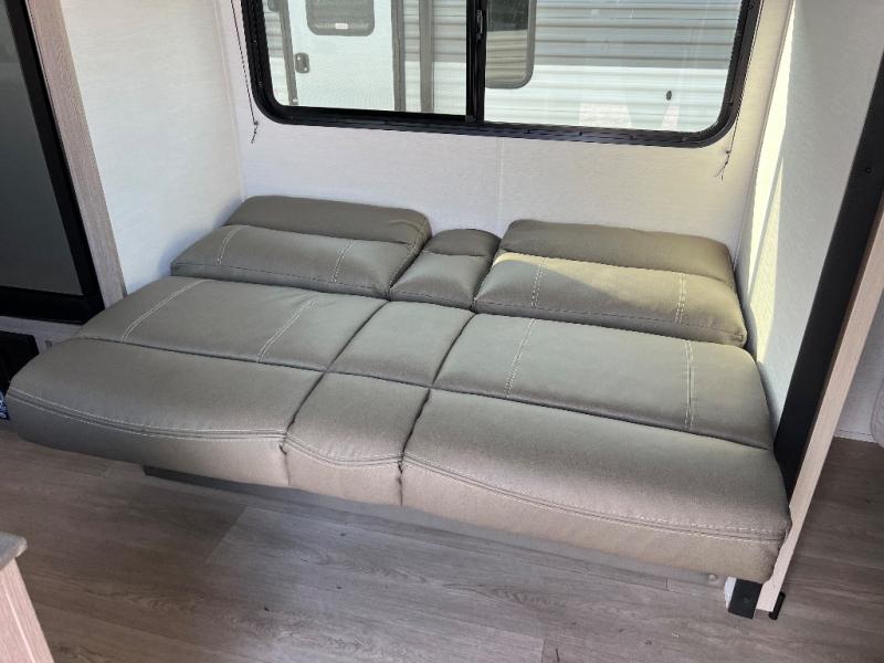 GULF STREAM AMERI LITE 221RK