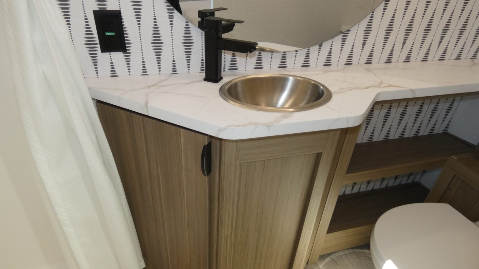 FOREST RIVER SALEM VILLA 40ZZZ