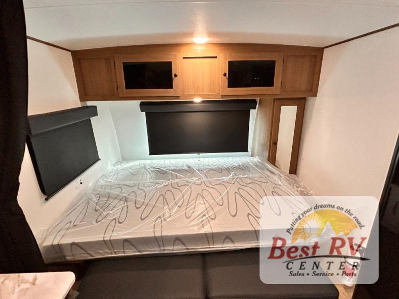 Coachmen Apex NANO 183BH