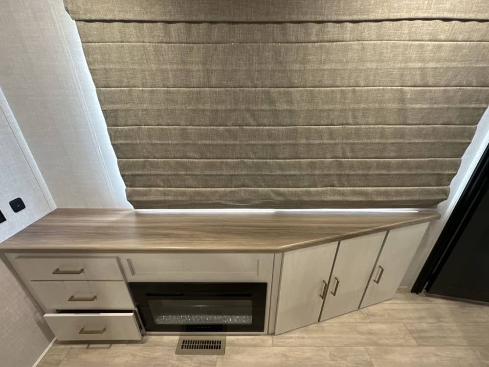 FOREST RIVER VIBE 3400SB