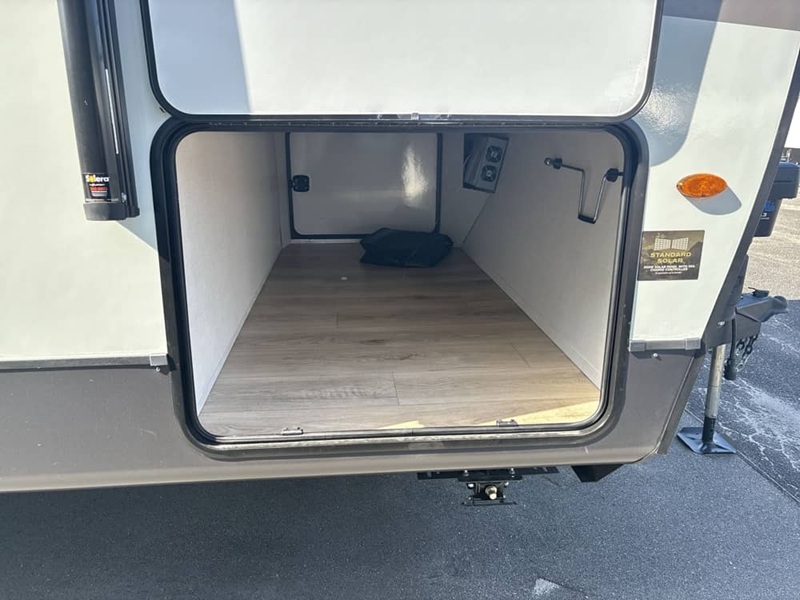 FOREST RIVER ROCKWOOD ULTRA LITE 2606WS