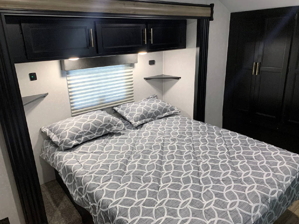 CHEROKEE 304RK