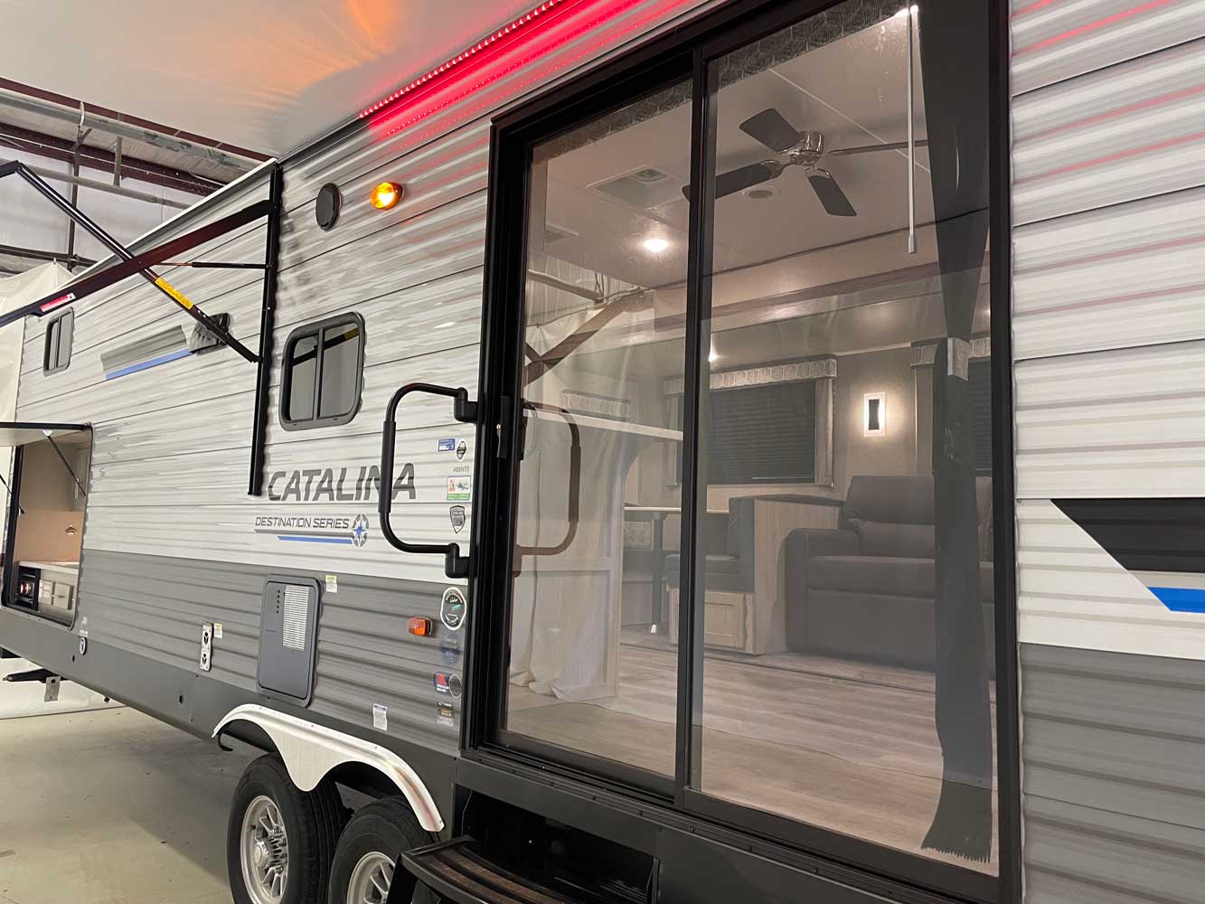 CATALINA DESTINATION SERIES 40BHTS